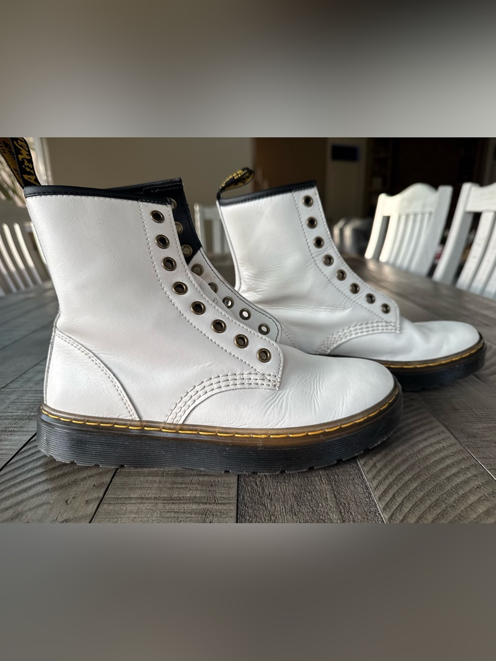 Dr. Martens Zavala T Lamper White Leather Lace-Up Combat Boots Women’s Size 7